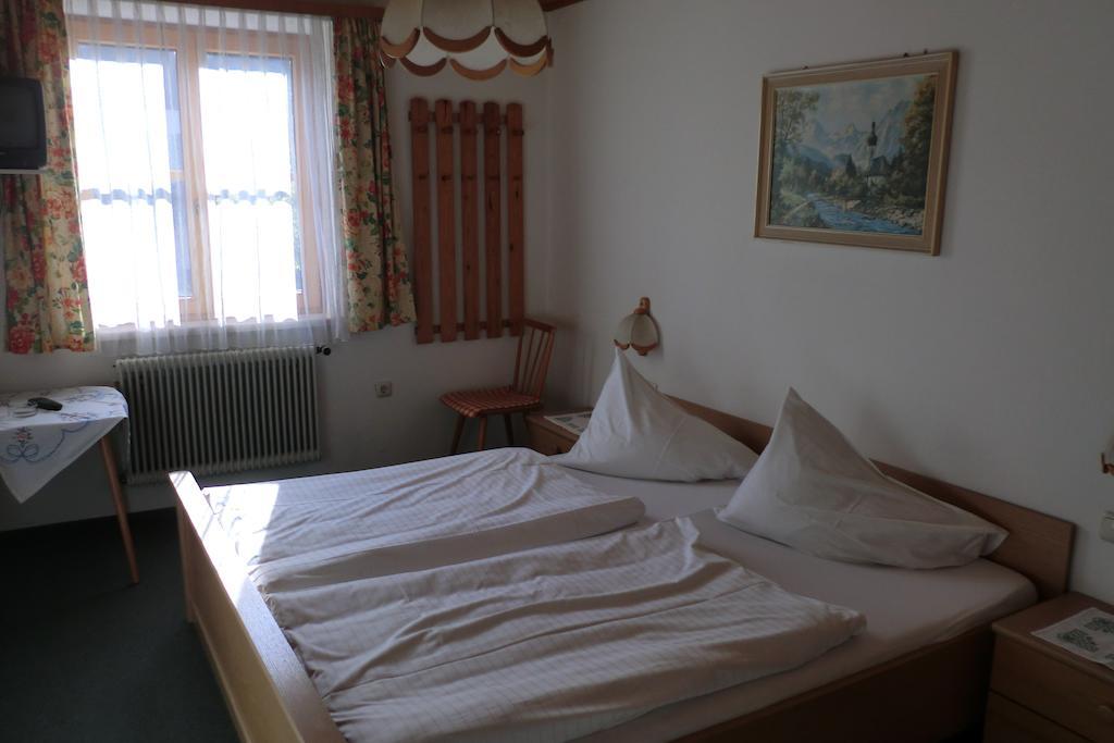 Hotel Weisses Roessl Werfen Camera foto