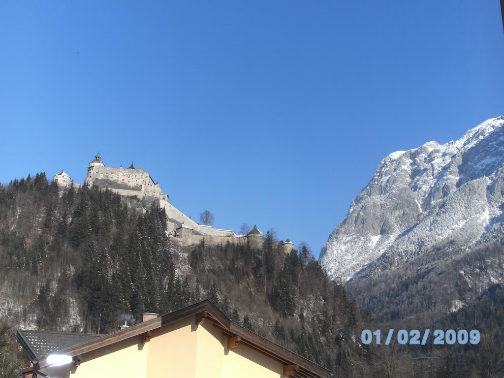 Hotel Weisses Roessl Werfen Esterno foto