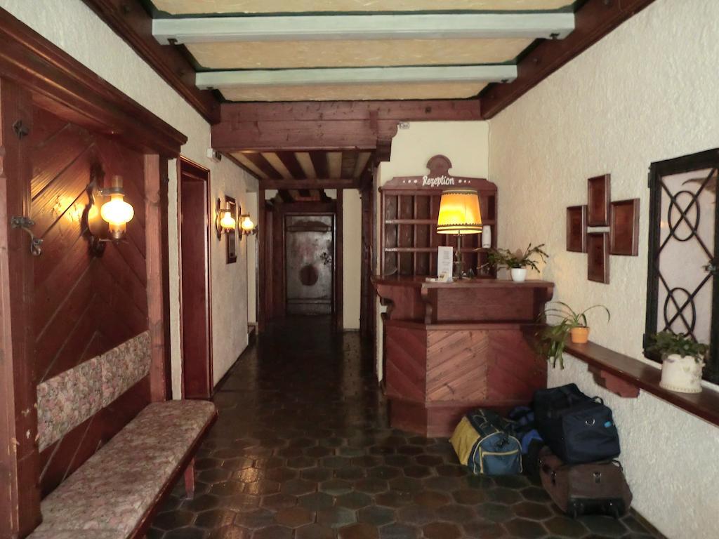 Hotel Weisses Roessl Werfen Esterno foto